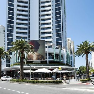 Aria Apartments